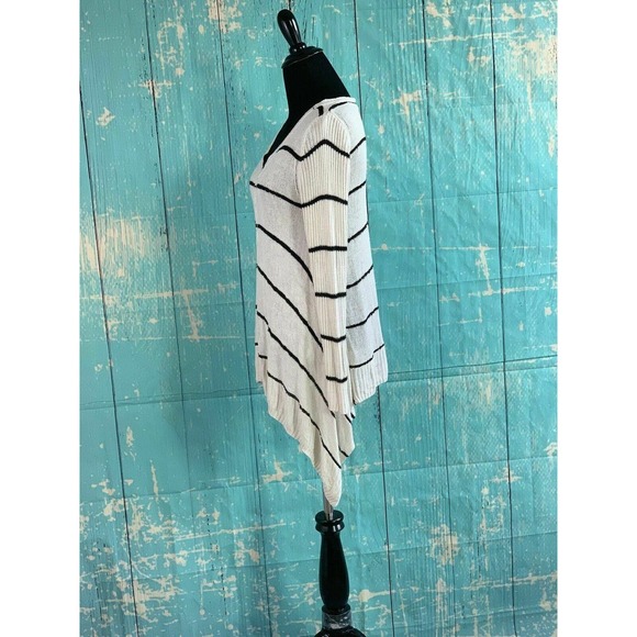 Pink Republic Asymmetrical Hem Striped V Neck Tunic Sweater Small - Picture 6 of 11